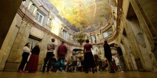 11. - 15. dubna 2018 : HUG PŘEDSTAVENÍ / Colloredo-Mansfeldský palác, vedla Verity Standen (UK)